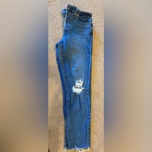 Levi's Wedgie Distressed Straight Leg Jeans | Size 31 |